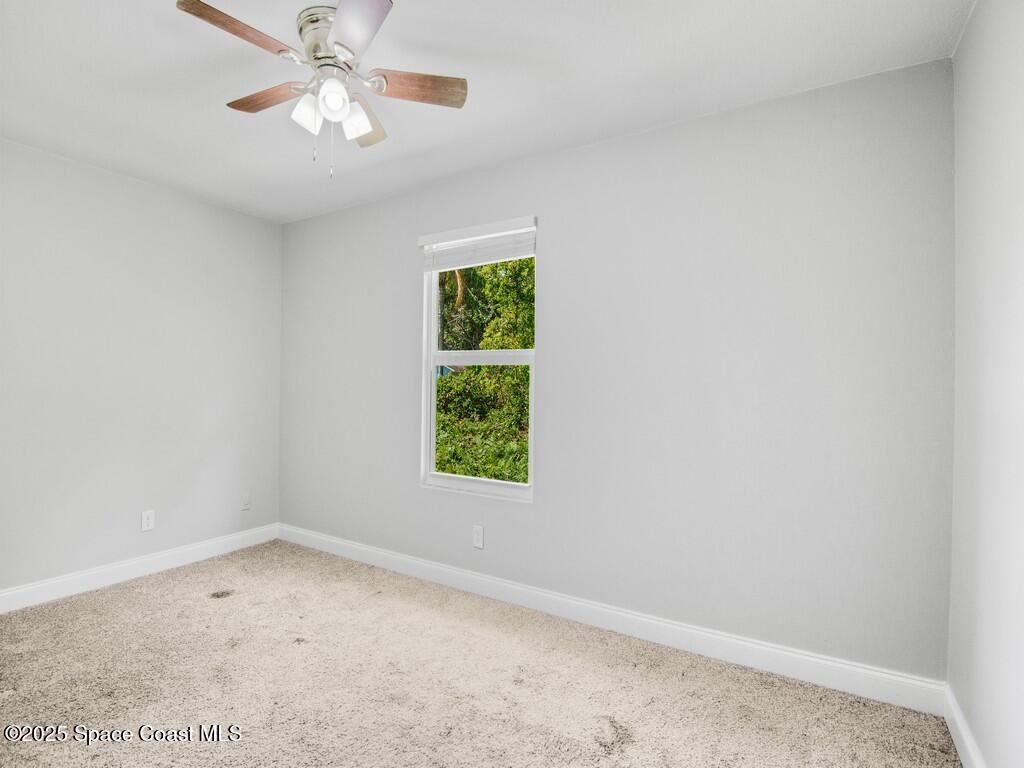 1325 17th Court, Vero Beach, FL 32962