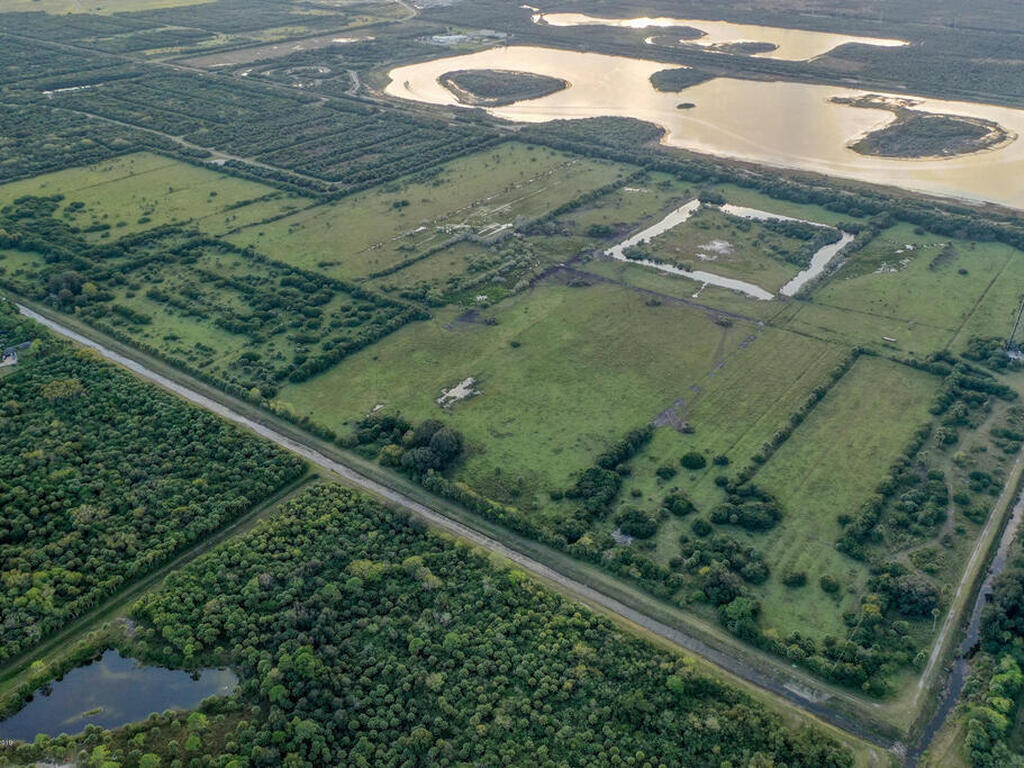 1190 Garvey Road, Palm Bay, FL 32908