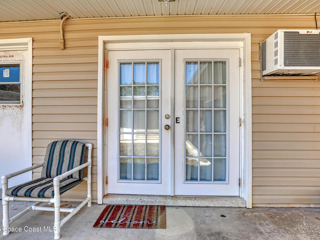 221 Madison Avenue, Cape Canaveral, FL 32920