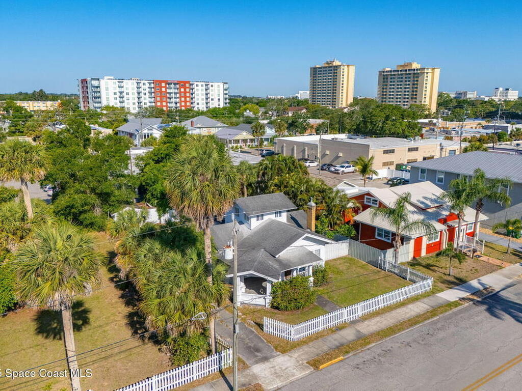 2106 Vernon Place, Melbourne, FL 32901