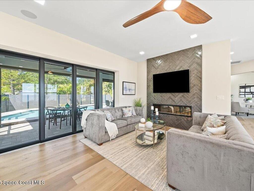 5306 Riveredge Drive, Titusville, FL 32780