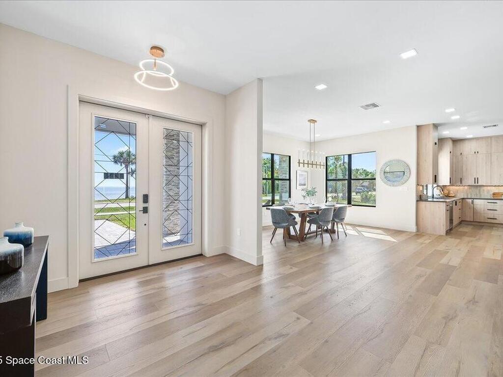 5306 Riveredge Drive, Titusville, FL 32780