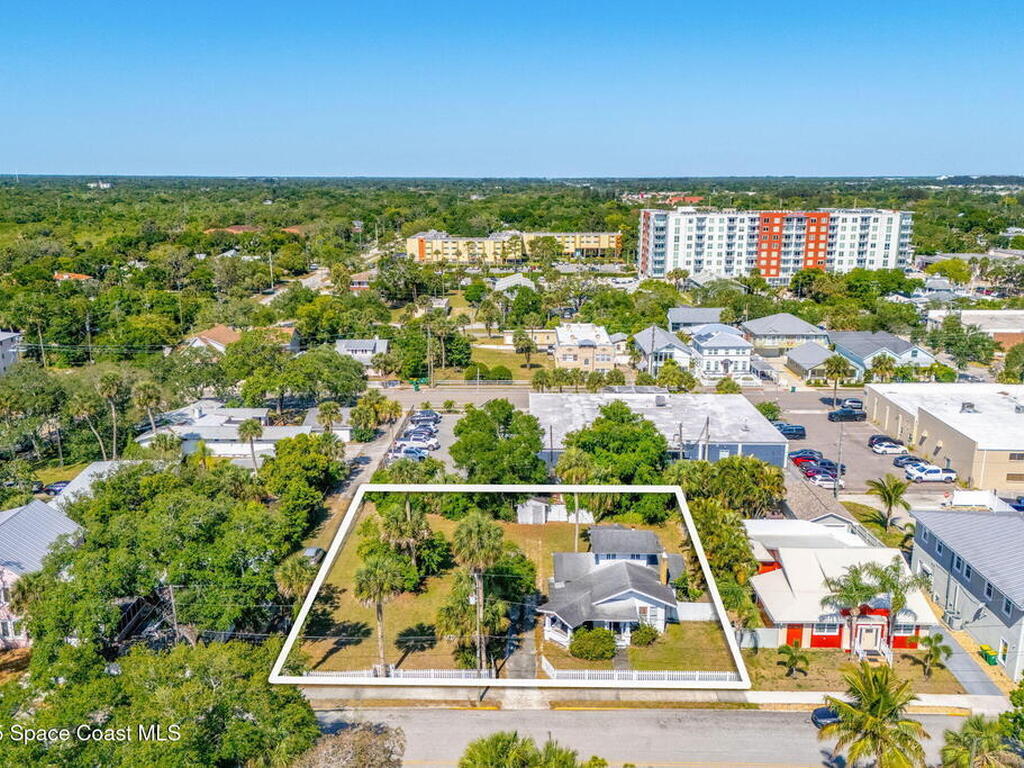 2106 Vernon Place, Melbourne, FL 32901