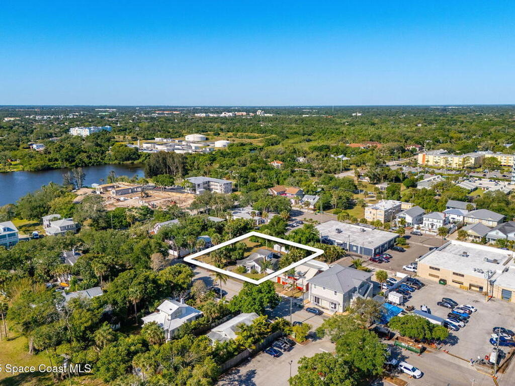 2106 Vernon Place, Melbourne, FL 32901