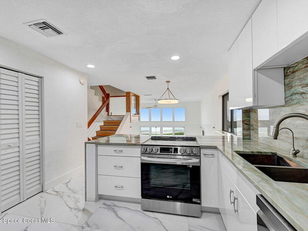 2711 S Highway A1a, Melbourne Beach, FL 32951