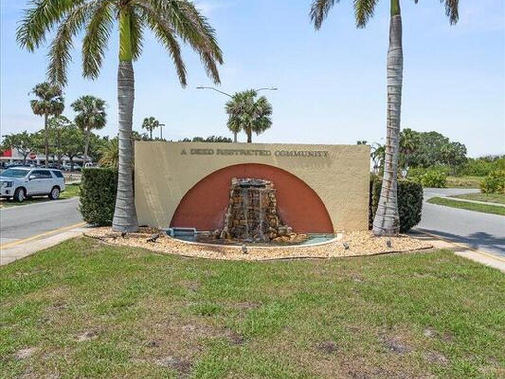 641 Hyacinth Circle, Barefoot Bay, FL 32976