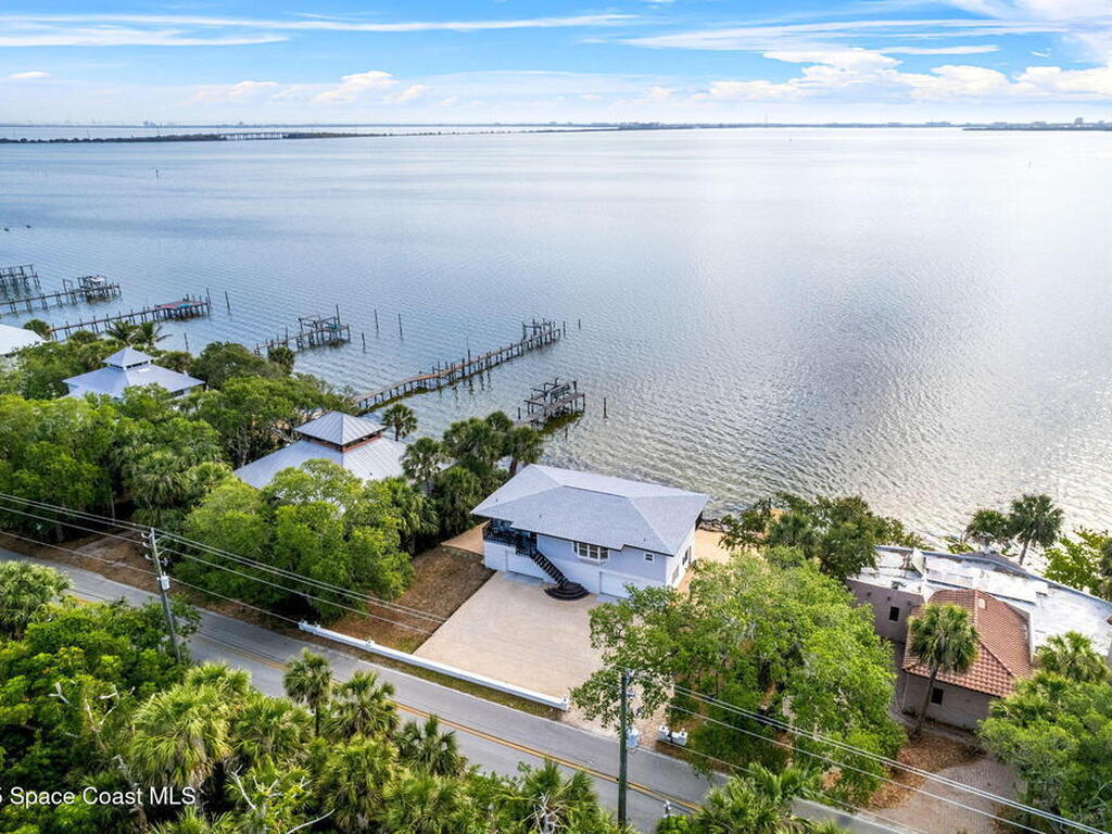 860 S Banana River Drive, Merritt Island, FL 32952
