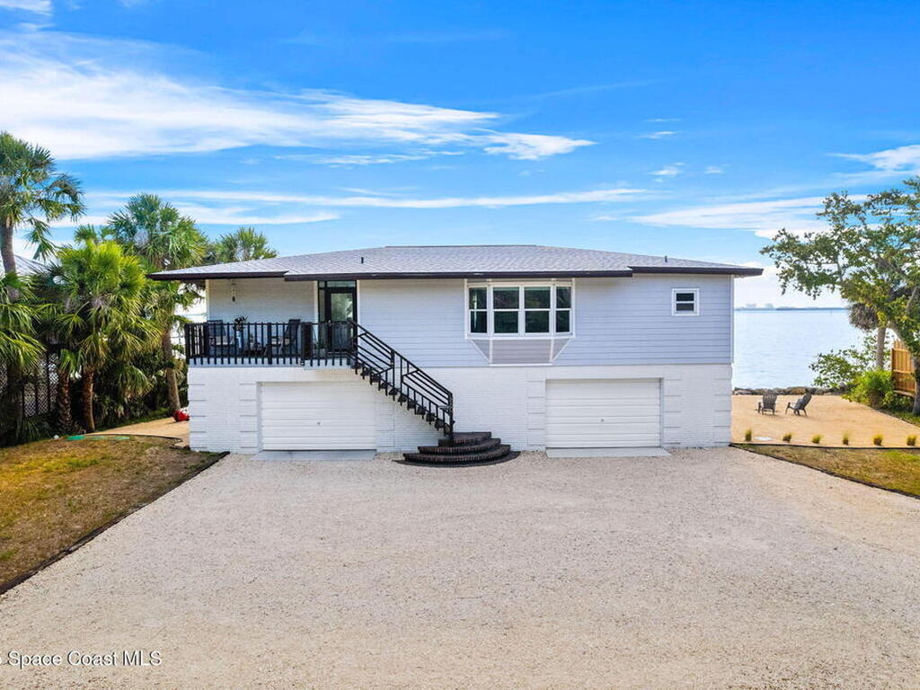 860 S Banana River Drive, Merritt Island, FL 32952