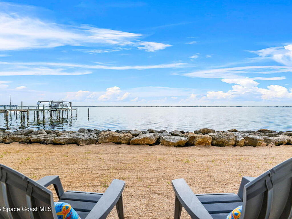 860 S Banana River Drive, Merritt Island, FL 32952