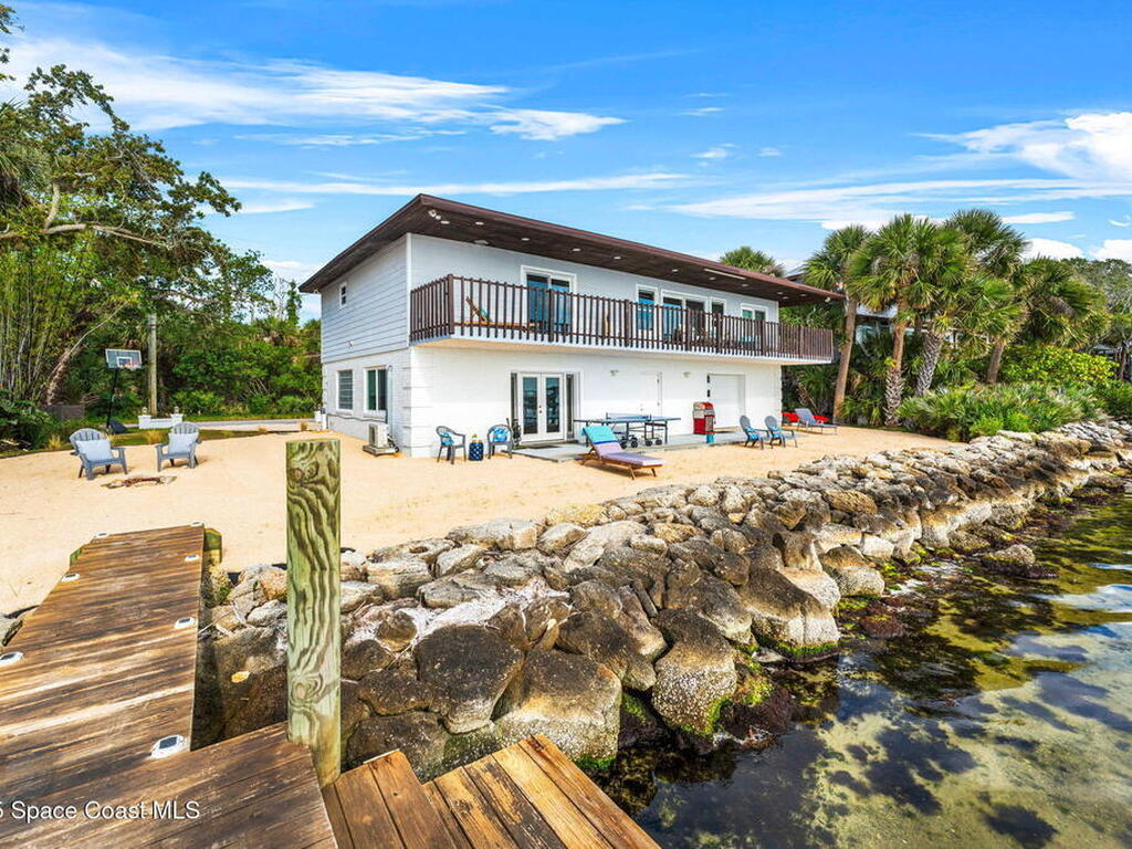 860 S Banana River Drive, Merritt Island, FL 32952