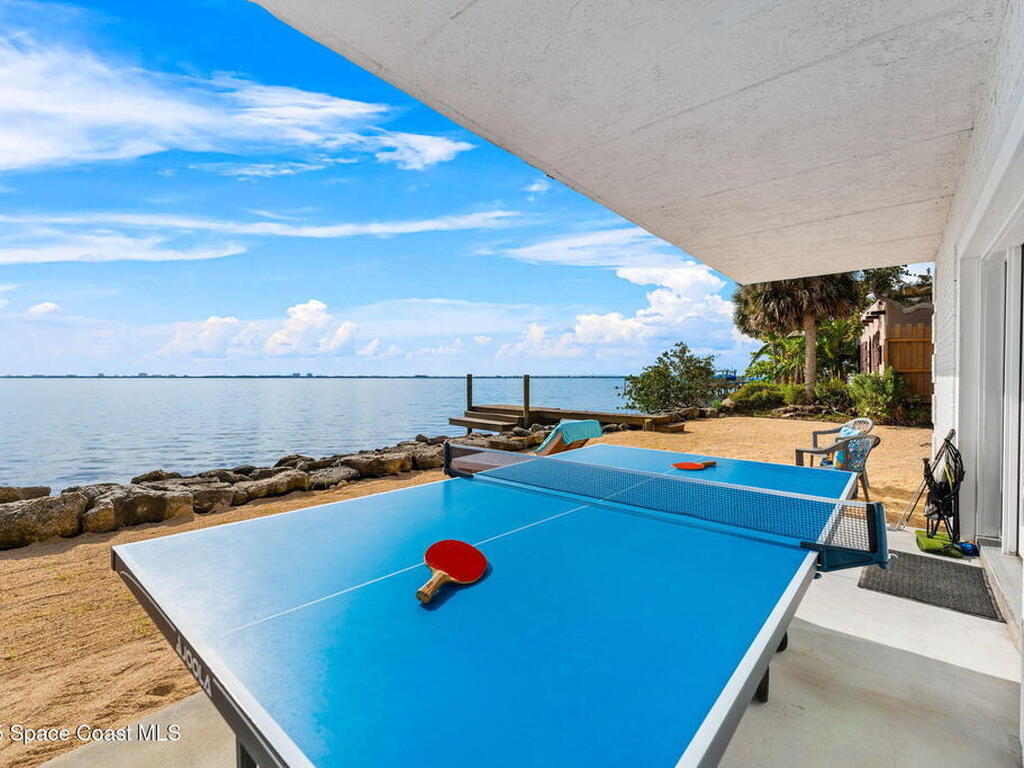 860 S Banana River Drive, Merritt Island, FL 32952