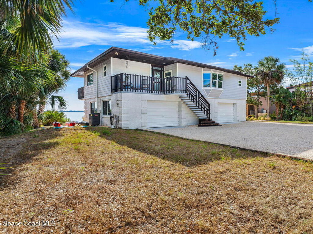 860 S Banana River Drive, Merritt Island, FL 32952