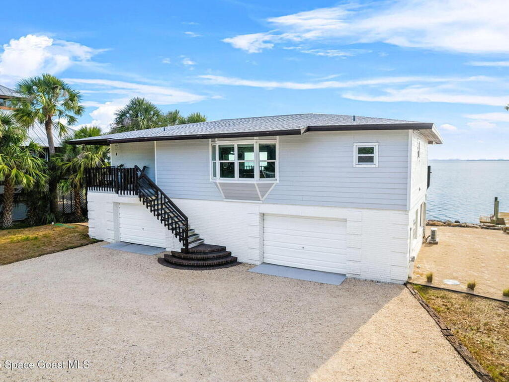 860 S Banana River Drive, Merritt Island, FL 32952