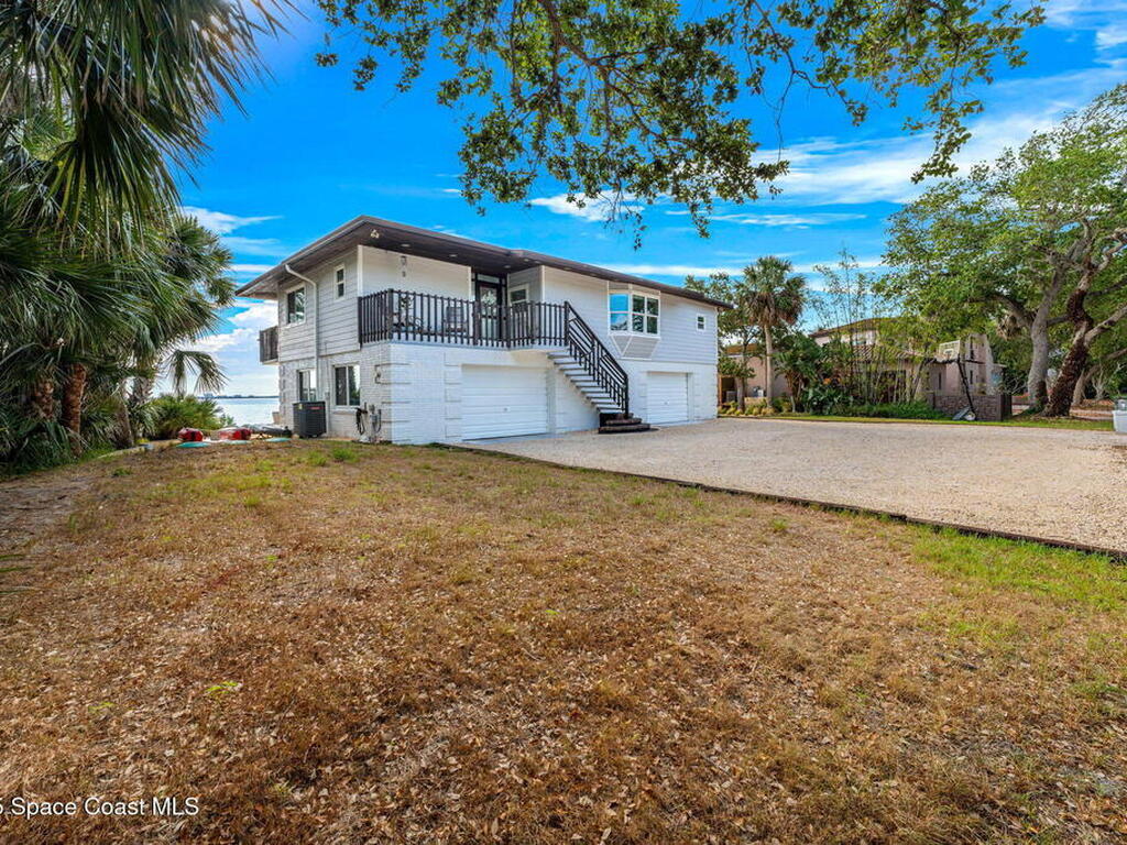 860 S Banana River Drive, Merritt Island, FL 32952