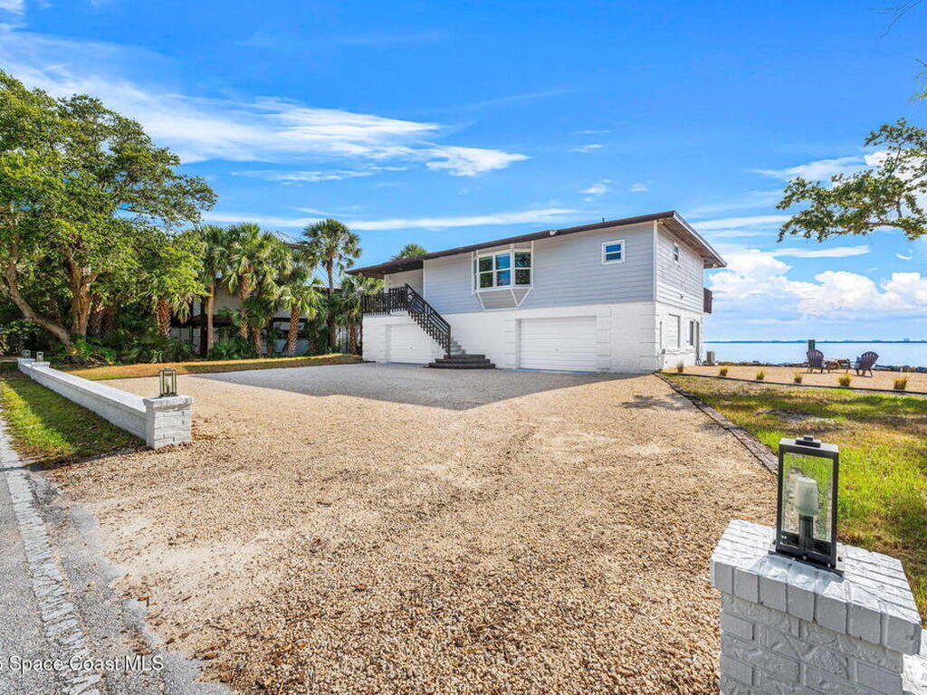860 S Banana River Drive, Merritt Island, FL 32952