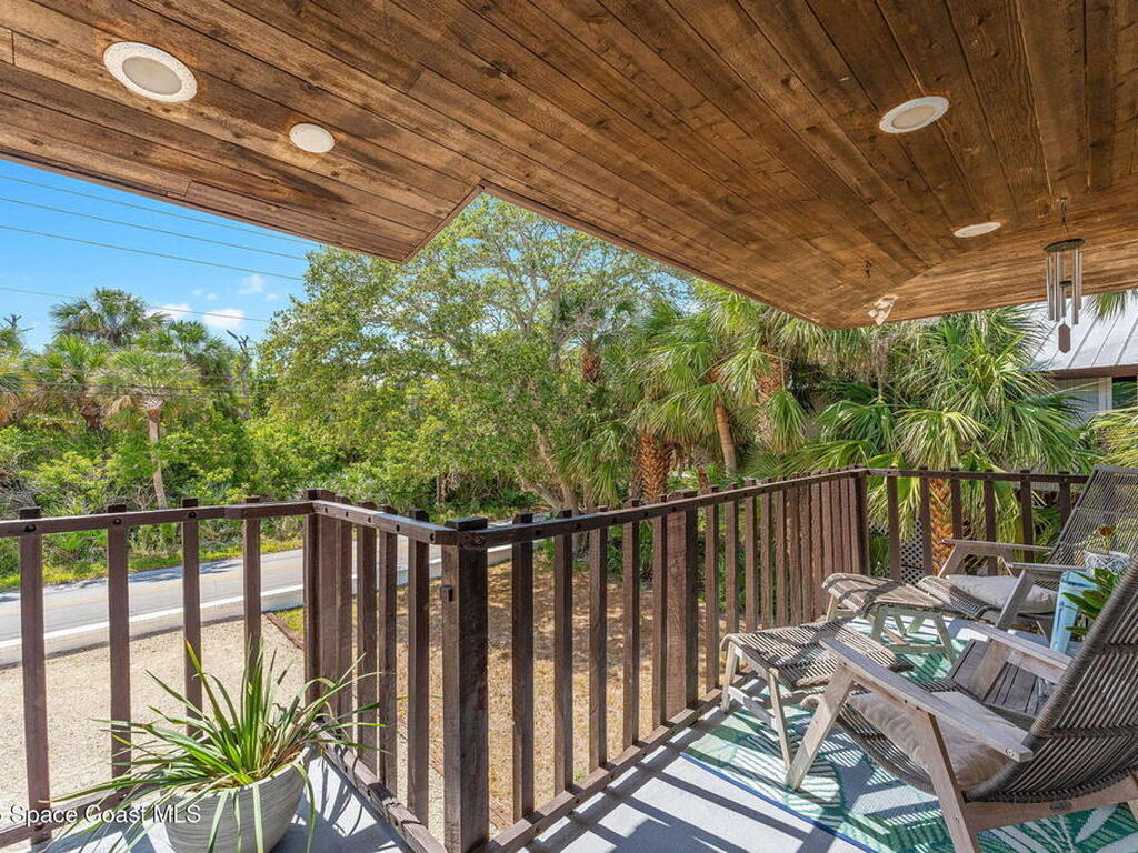 860 S Banana River Drive, Merritt Island, FL 32952