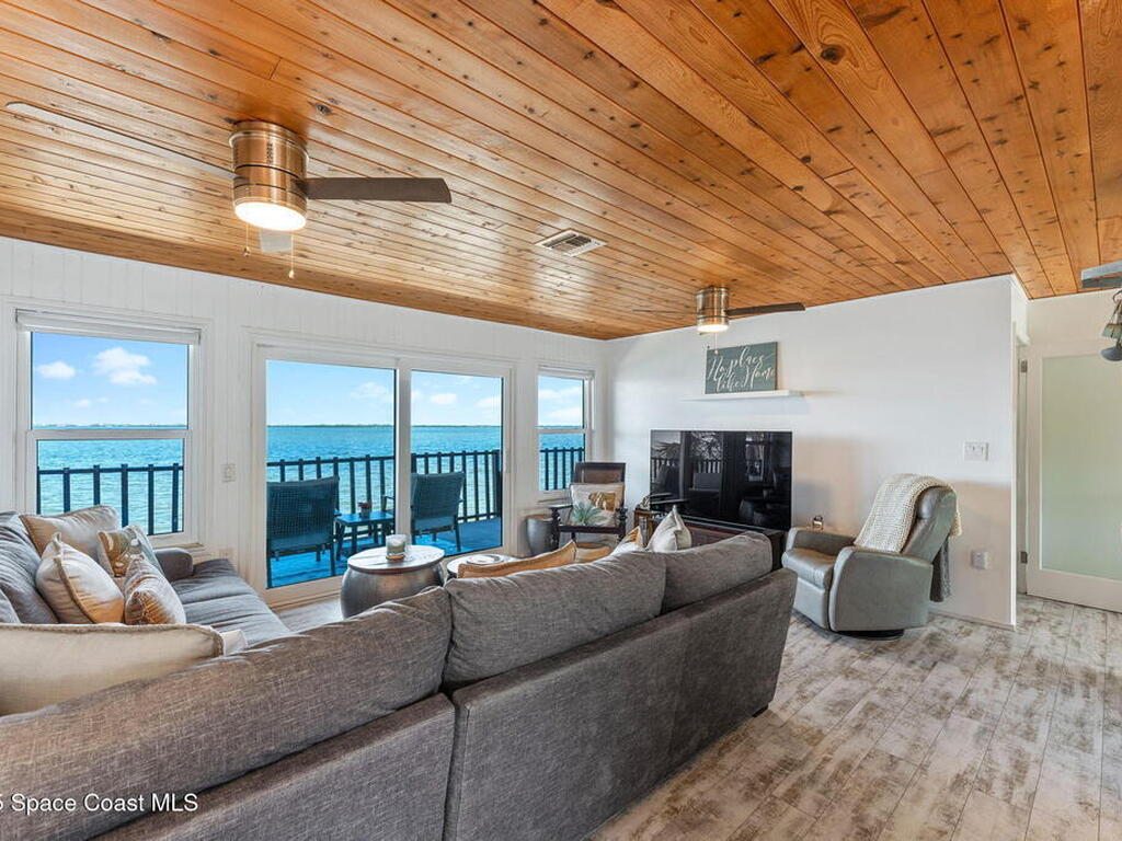 860 S Banana River Drive, Merritt Island, FL 32952