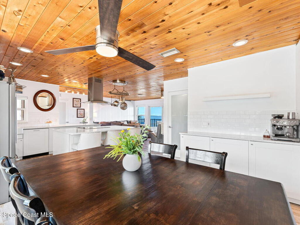 860 S Banana River Drive, Merritt Island, FL 32952