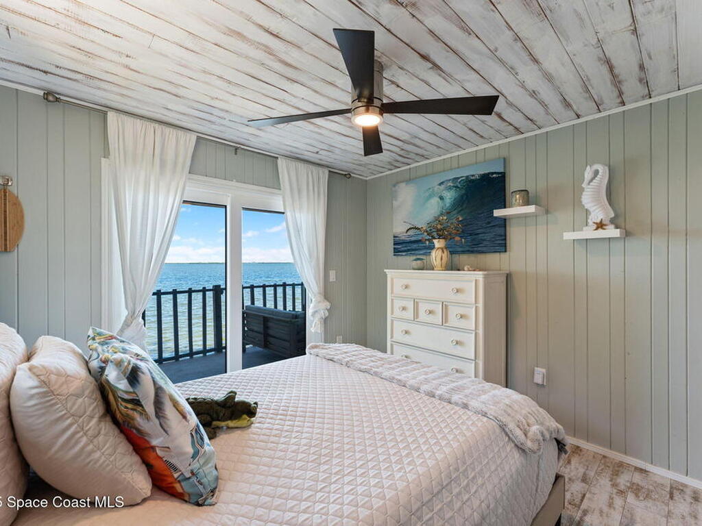 860 S Banana River Drive, Merritt Island, FL 32952