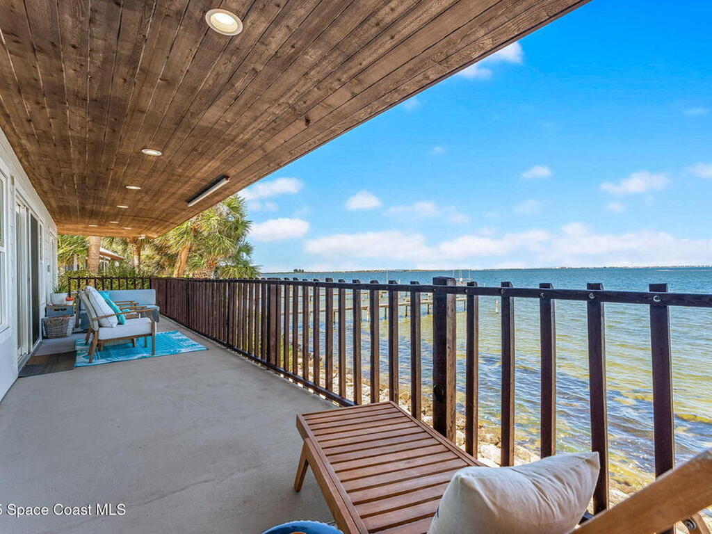 860 S Banana River Drive, Merritt Island, FL 32952