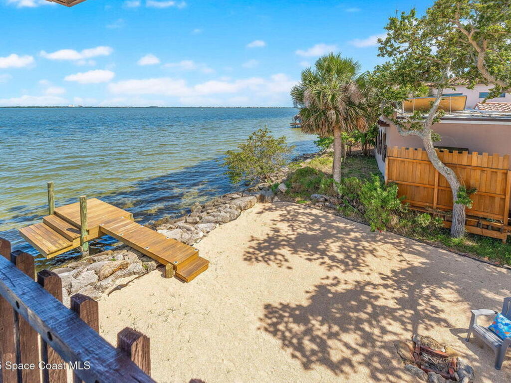 860 S Banana River Drive, Merritt Island, FL 32952