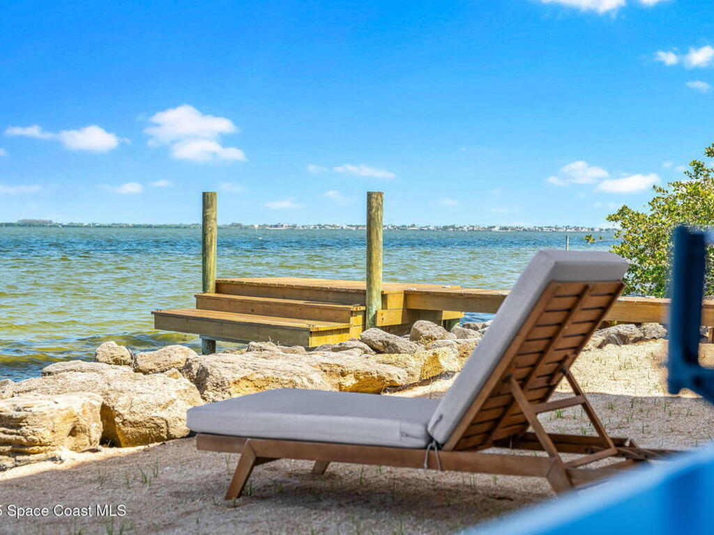 860 S Banana River Drive, Merritt Island, FL 32952