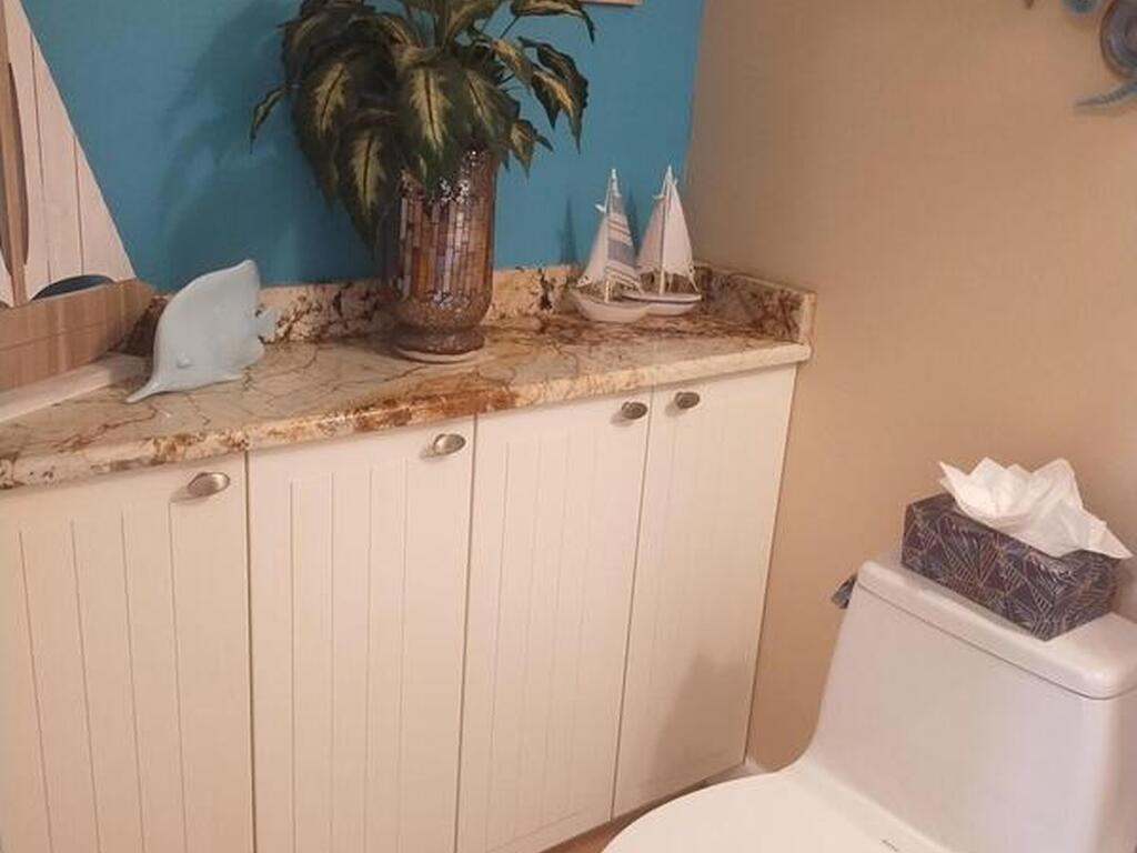 233 S Brevard Avenue, Cocoa Beach, FL 32931