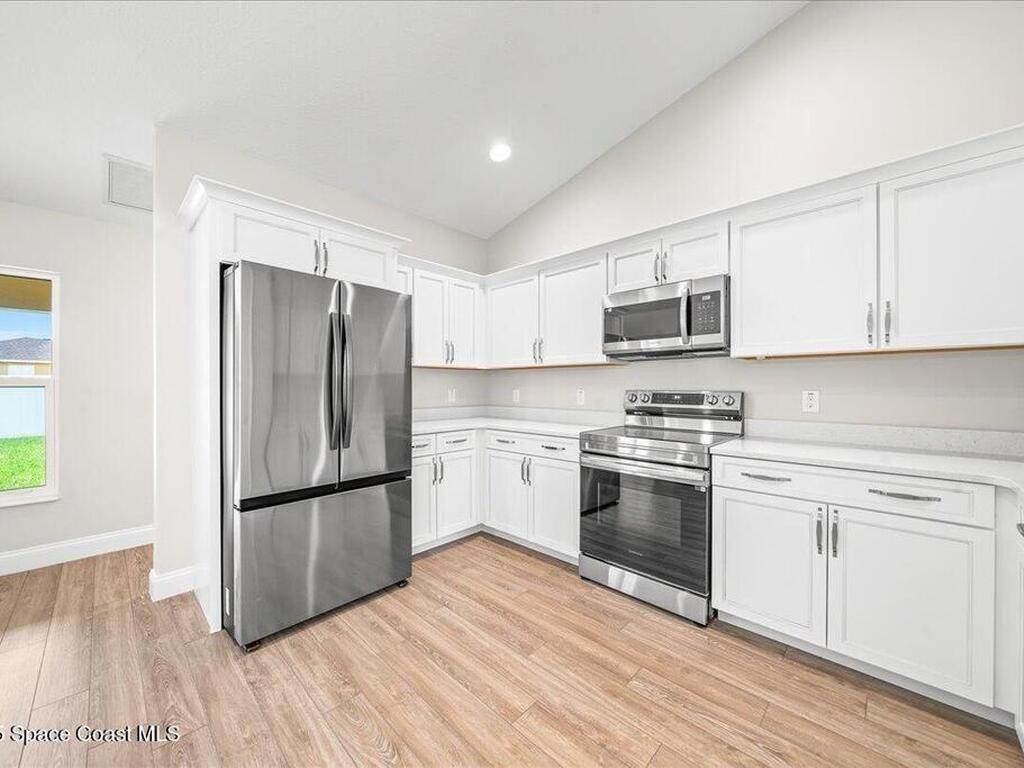 1204 Captiva Island Circle, Palm Bay, FL 32908