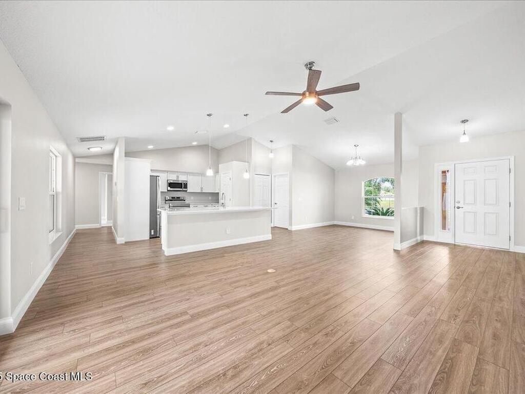 1204 Captiva Island Circle, Palm Bay, FL 32908