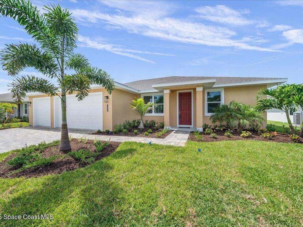 1035 Captiva Island Circle, Palm Bay, FL 32908