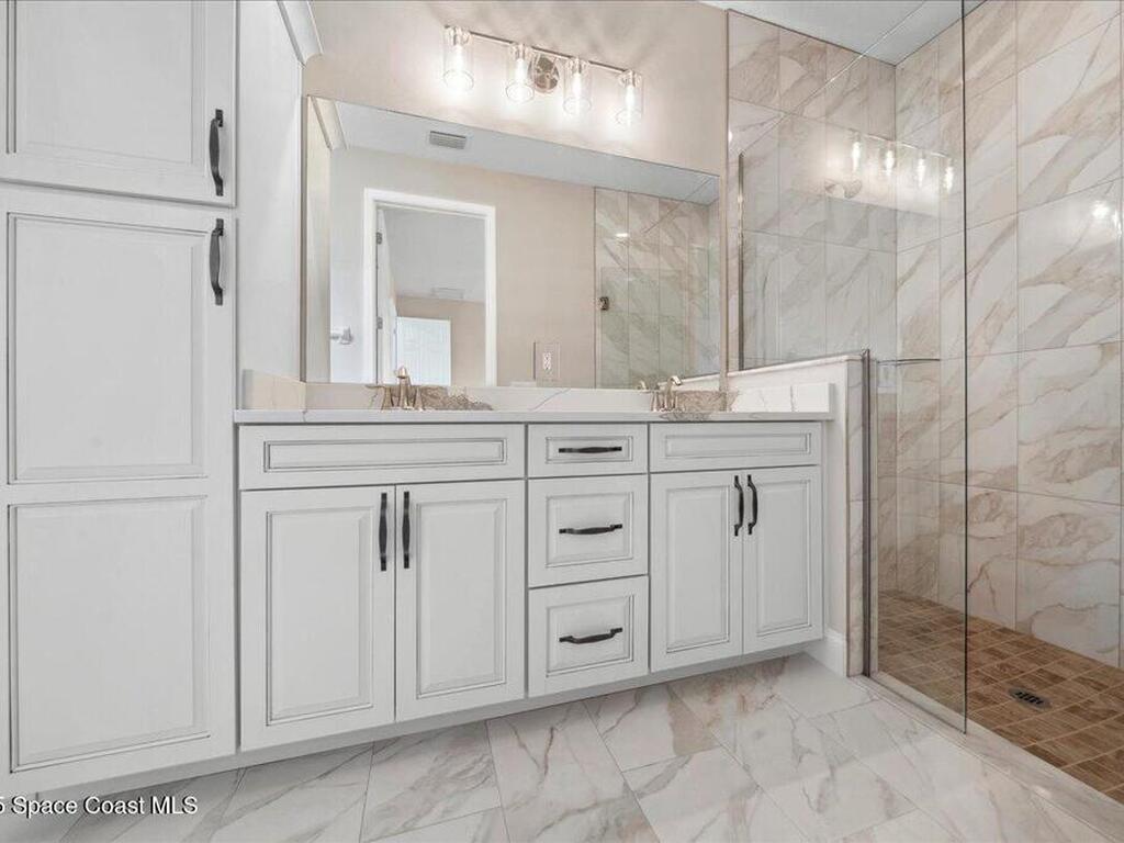 1035 Captiva Island Circle, Palm Bay, FL 32908