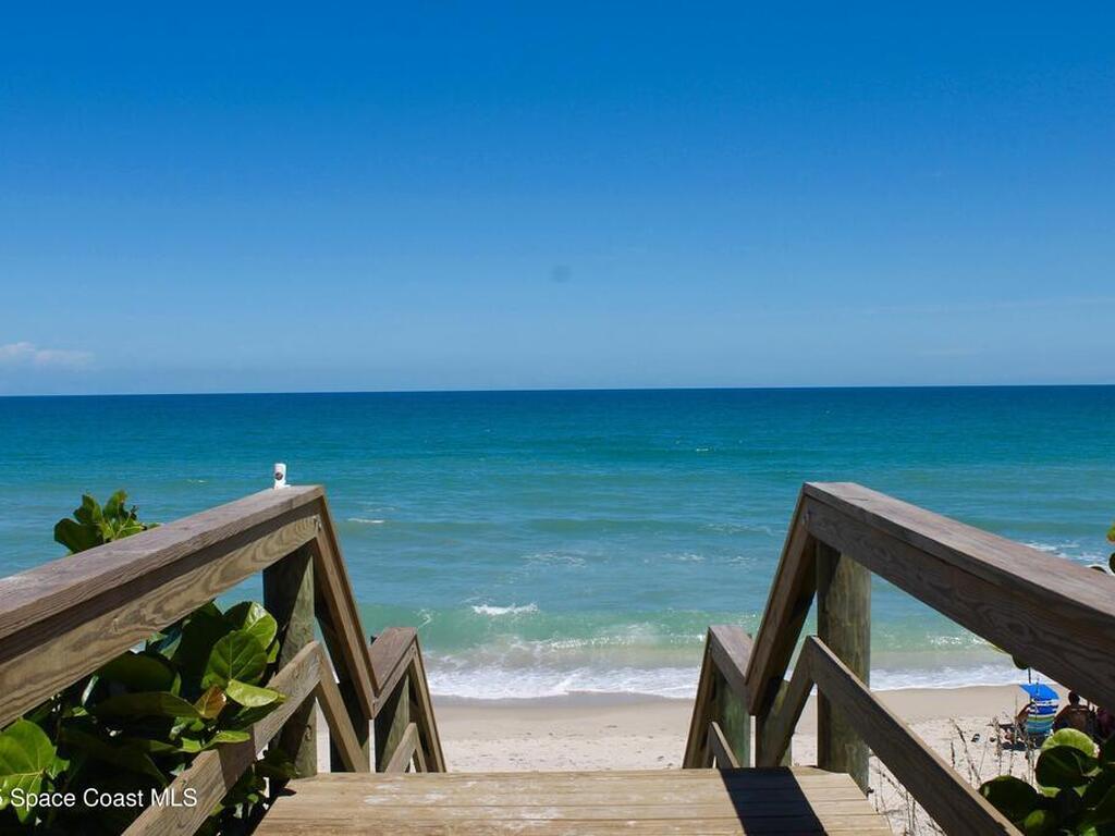 110 Warsteiner Way, Melbourne Beach, FL 32951