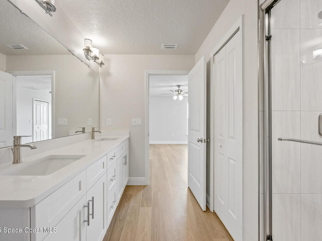 207 Hidden Woods Place, Melbourne, FL 32901