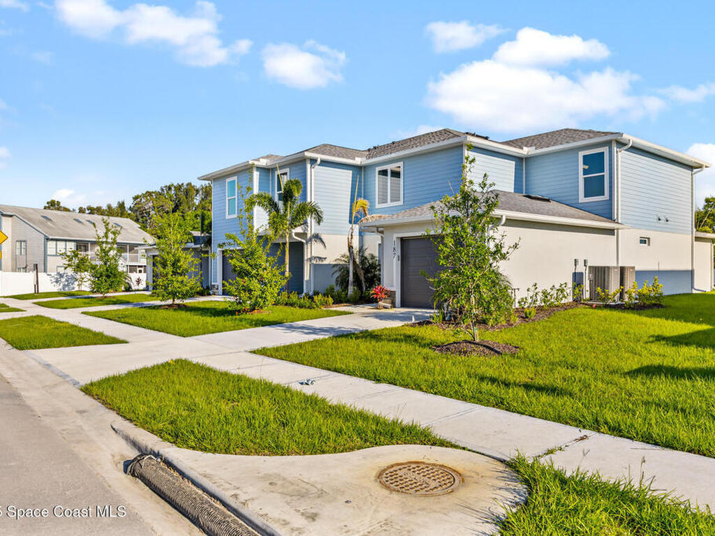 238 Hidden Woods Place, Melbourne, FL 32901