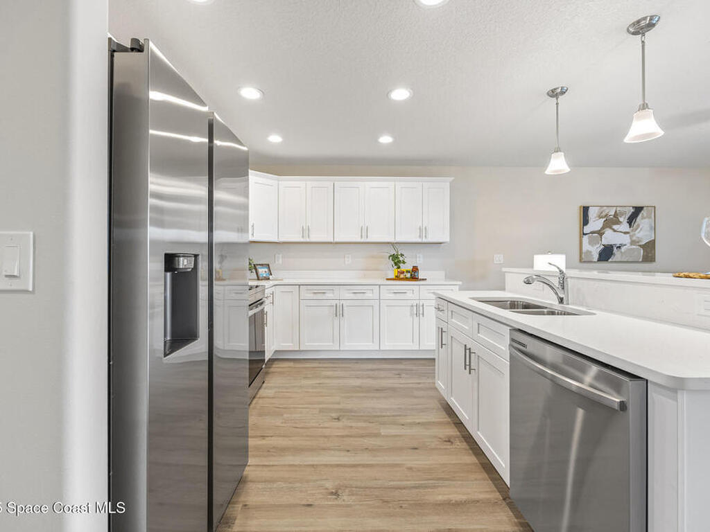 198 Hidden Woods Place, Melbourne, FL 32901