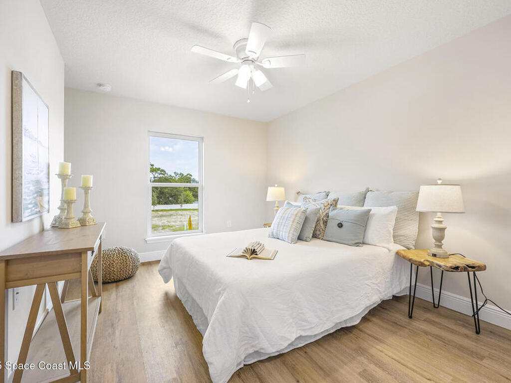 198 Hidden Woods Place, Melbourne, FL 32901