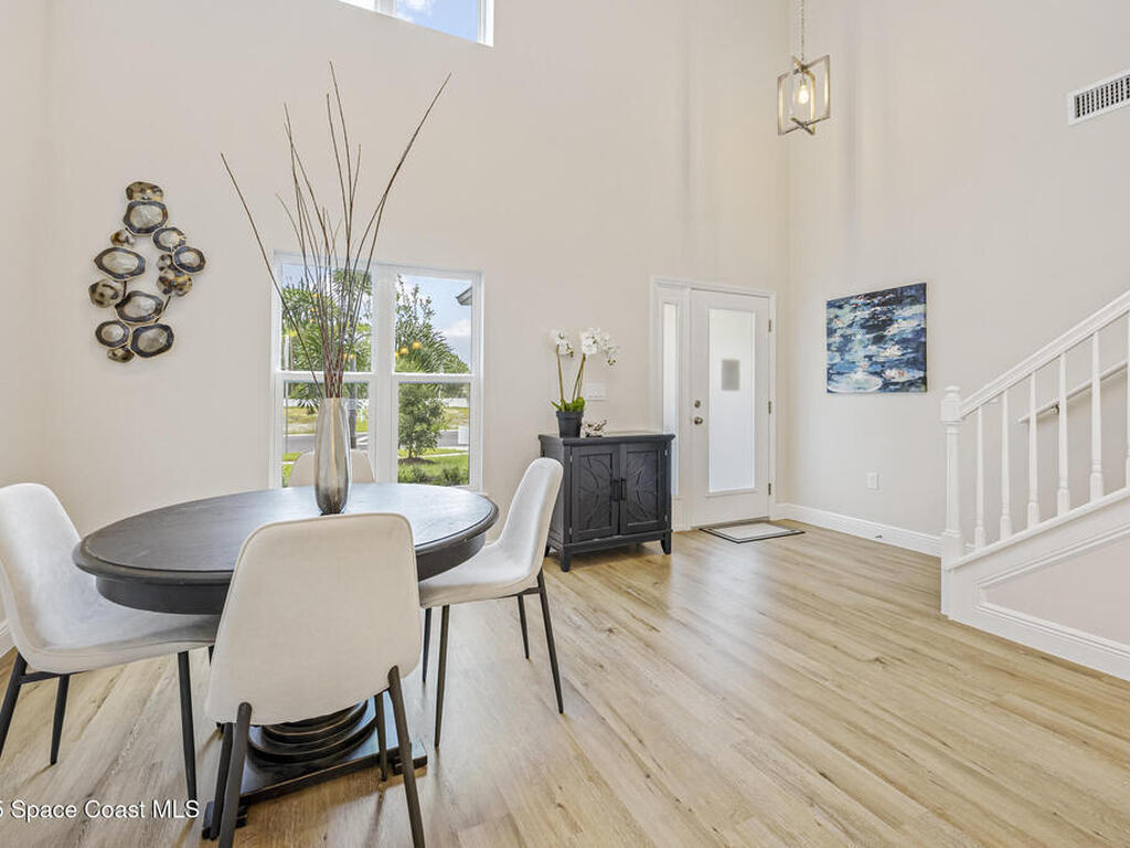 198 Hidden Woods Place, Melbourne, FL 32901