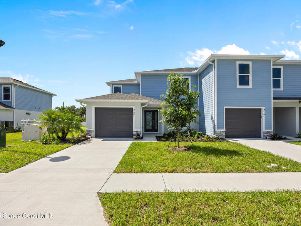 198 Hidden Woods Place, Melbourne, FL 32901