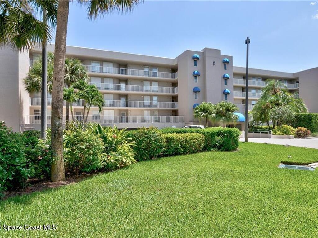 6061 N River Run Drive, Sebastian, FL 32958