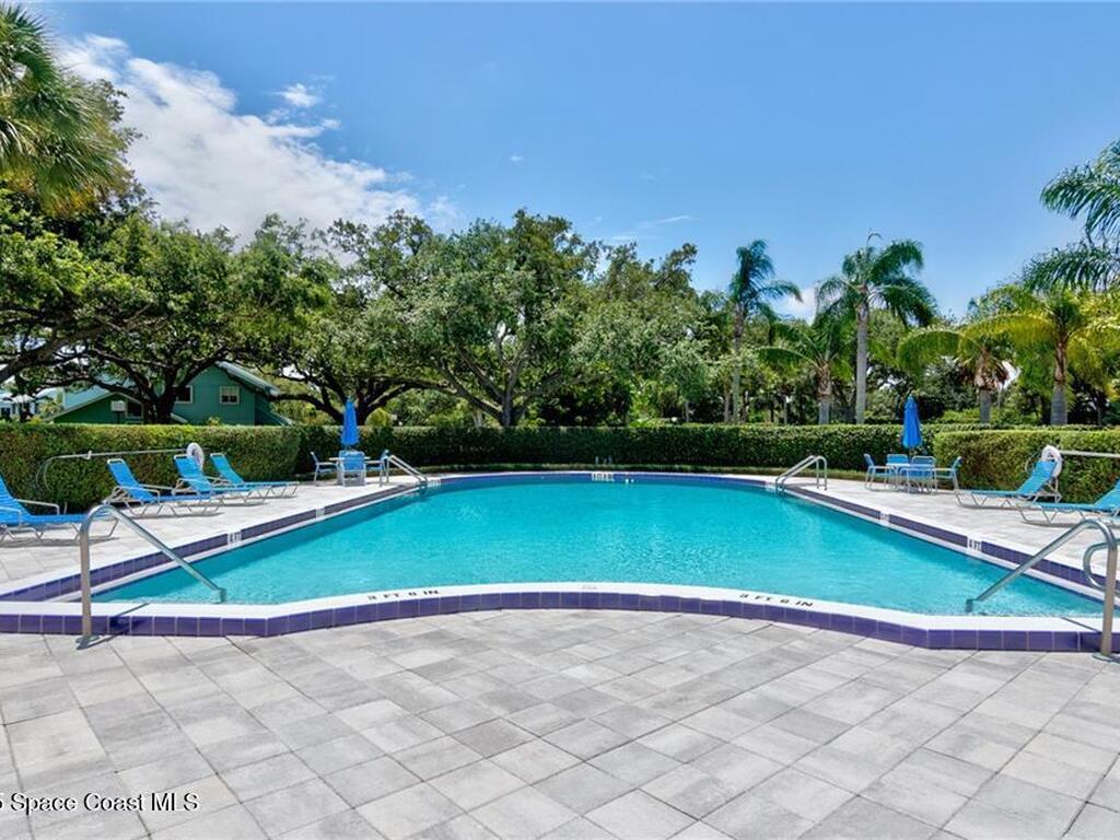 6061 N River Run Drive, Sebastian, FL 32958