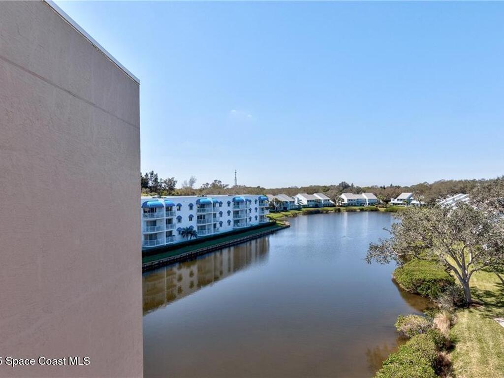 6061 N River Run Drive, Sebastian, FL 32958