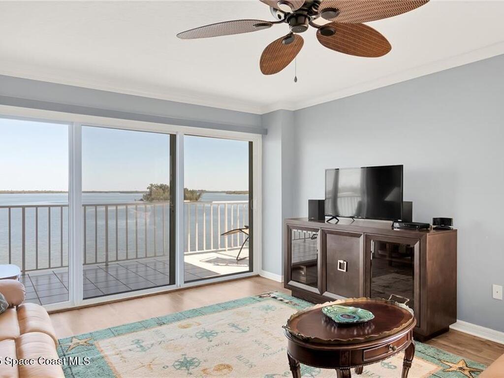 6061 N River Run Drive, Sebastian, FL 32958