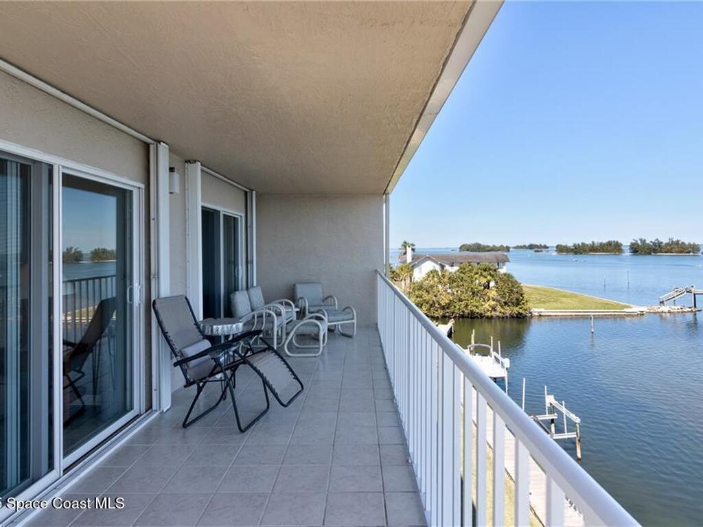 6061 N River Run Drive, Sebastian, FL 32958