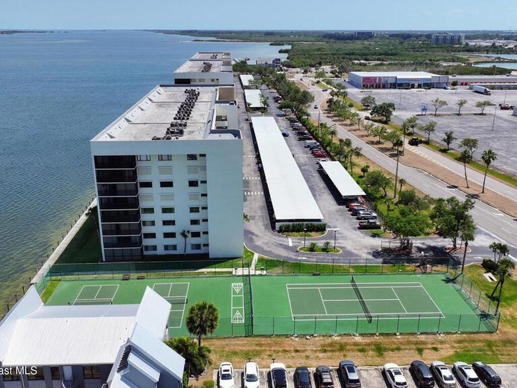 300 S Sykes Creek Parkway, Merritt Island, FL 32952