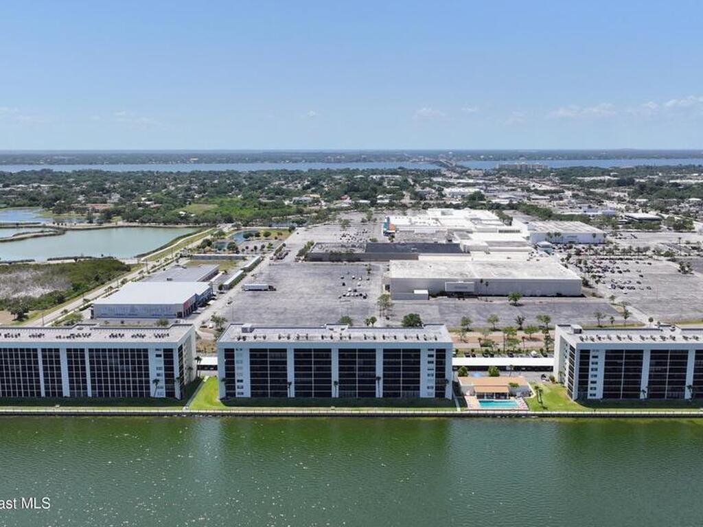 300 S Sykes Creek Parkway, Merritt Island, FL 32952