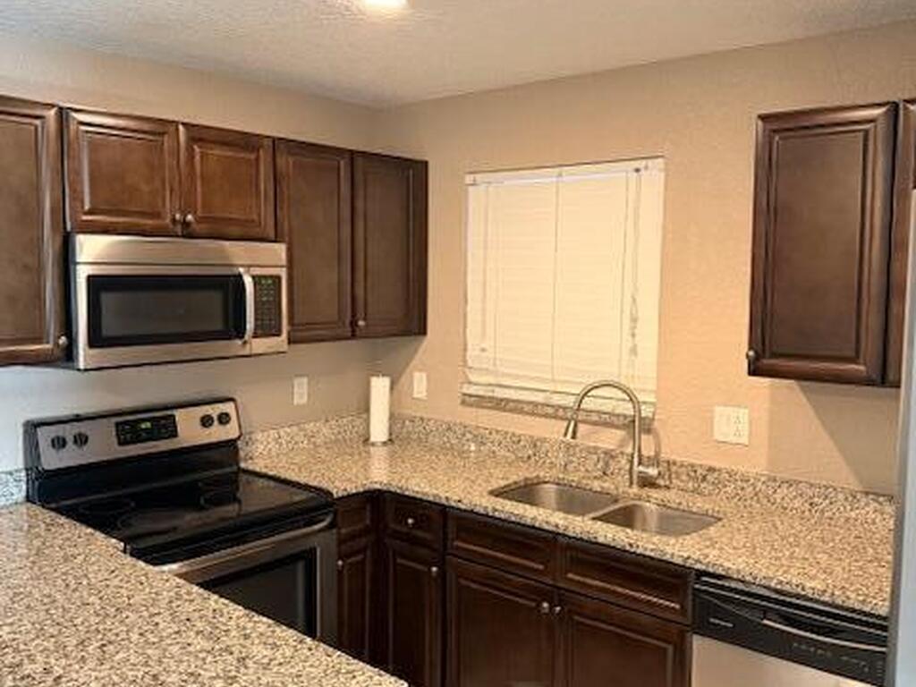 401 Monroe Avenue, Cape Canaveral, FL 32920