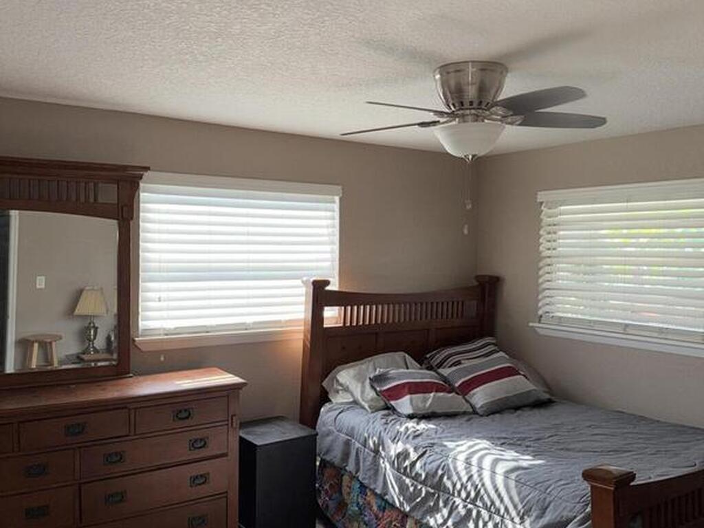 401 Monroe Avenue, Cape Canaveral, FL 32920