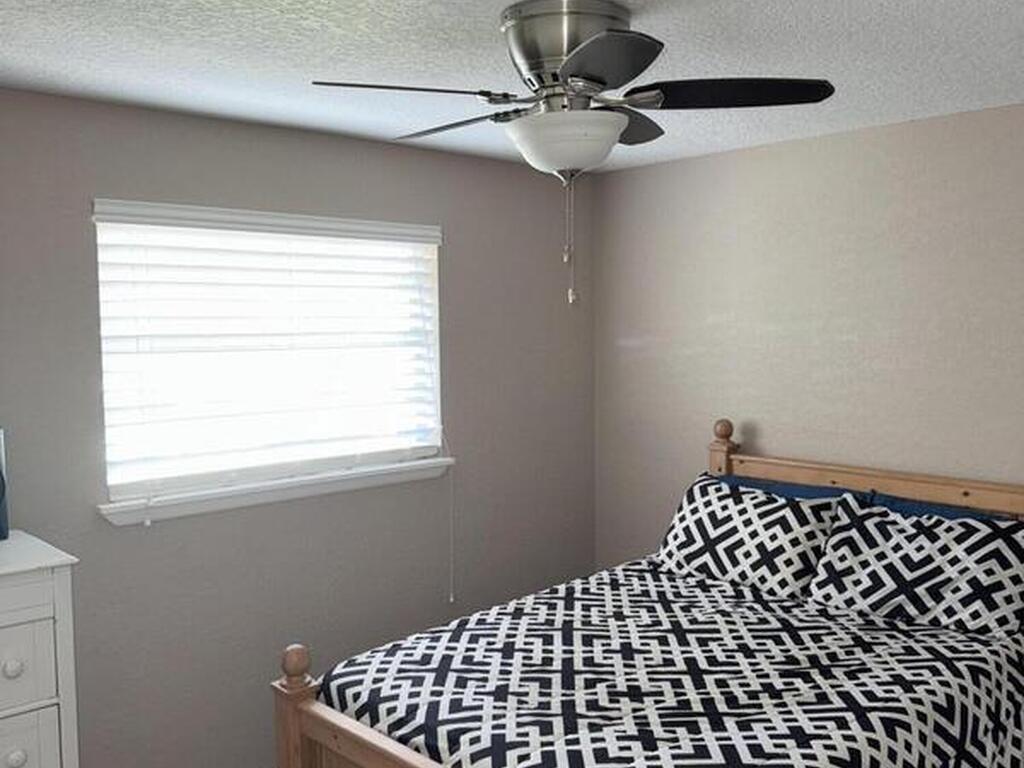 401 Monroe Avenue, Cape Canaveral, FL 32920