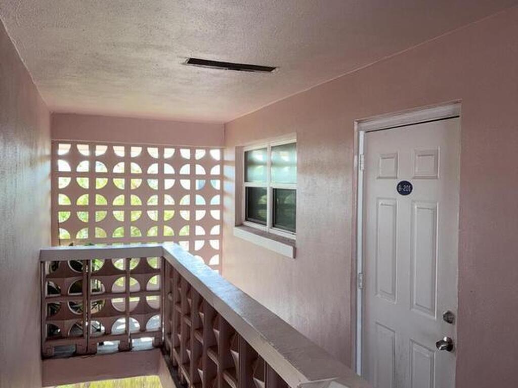 401 Monroe Avenue, Cape Canaveral, FL 32920