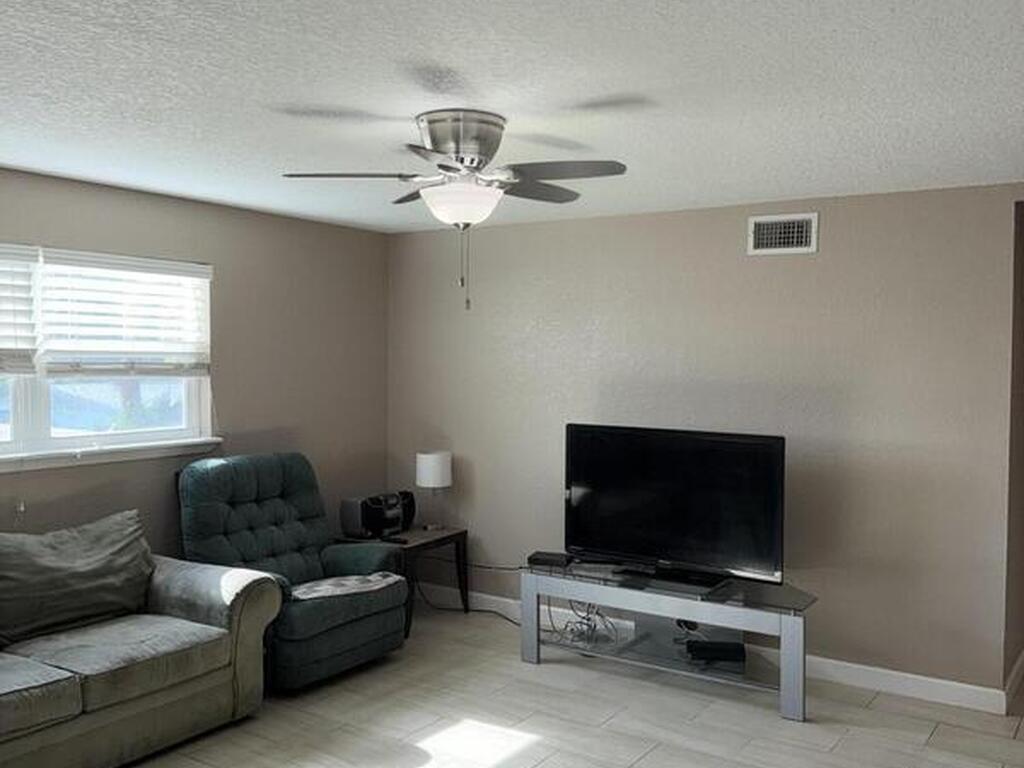 401 Monroe Avenue, Cape Canaveral, FL 32920